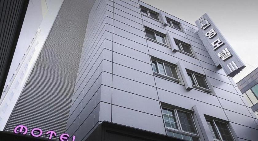Sinyoung Motel Seúl Exterior foto
